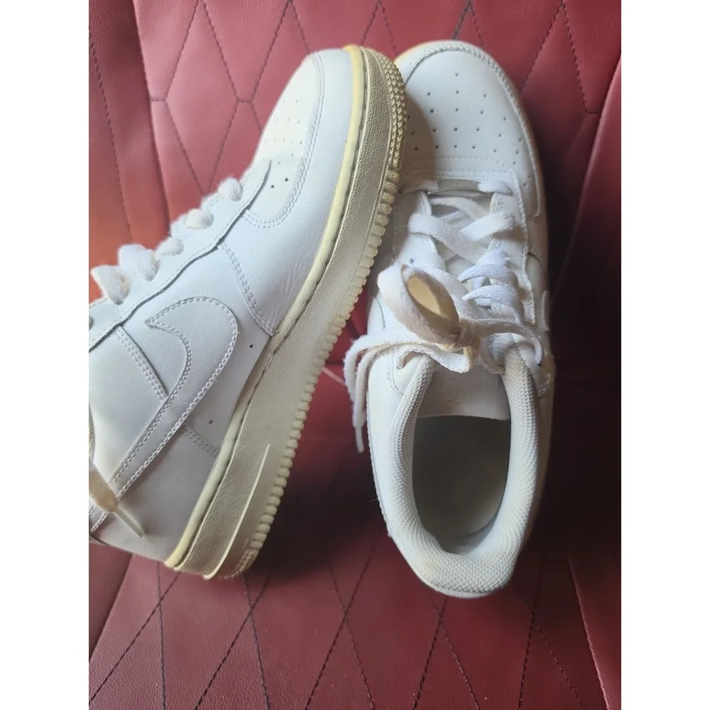 Nike Air Force 1 Low Triple White  Sneakers  Size Us 6.5